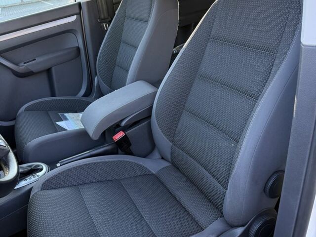 Белый Фольксваген Туран, объемом двигателя 1.4 л и пробегом 161 тыс. км за 11900 $, фото 7 на Automoto.ua