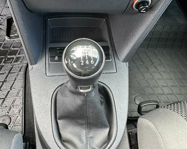 Белый Фольксваген Туран, объемом двигателя 1.39 л и пробегом 147 тыс. км за 9250 $, фото 15 на Automoto.ua