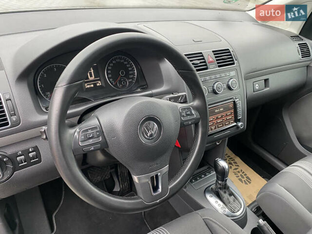 Білий Фольксваген Туран, об'ємом двигуна 1.6 л та пробігом 249 тис. км за 9100 $, фото 22 на Automoto.ua