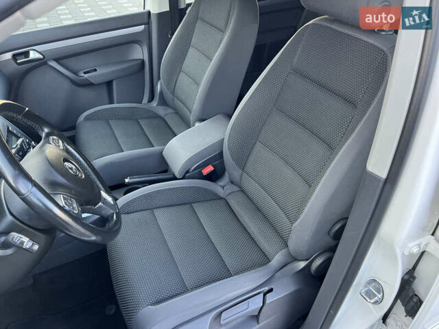 Белый Фольксваген Туран, объемом двигателя 1.4 л и пробегом 130 тыс. км за 9000 $, фото 20 на Automoto.ua