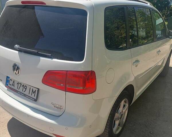 Белый Фольксваген Туран, объемом двигателя 1.97 л и пробегом 298 тыс. км за 12500 $, фото 5 на Automoto.ua