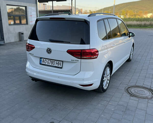 Белый Фольксваген Туран, объемом двигателя 1.97 л и пробегом 268 тыс. км за 14300 $, фото 16 на Automoto.ua