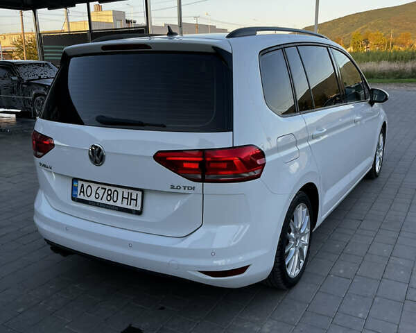 Белый Фольксваген Туран, объемом двигателя 1.97 л и пробегом 268 тыс. км за 14300 $, фото 6 на Automoto.ua