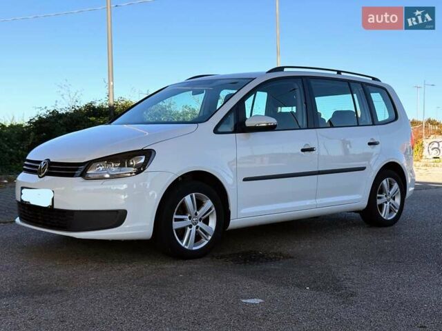 Белый Фольксваген Туран, объемом двигателя 1.6 л и пробегом 104 тыс. км за 15500 $, фото 13 на Automoto.ua