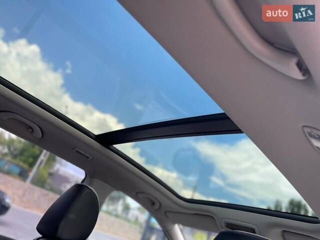 Белый Фольксваген Туран, объемом двигателя 1.6 л и пробегом 175 тыс. км за 13500 $, фото 5 на Automoto.ua