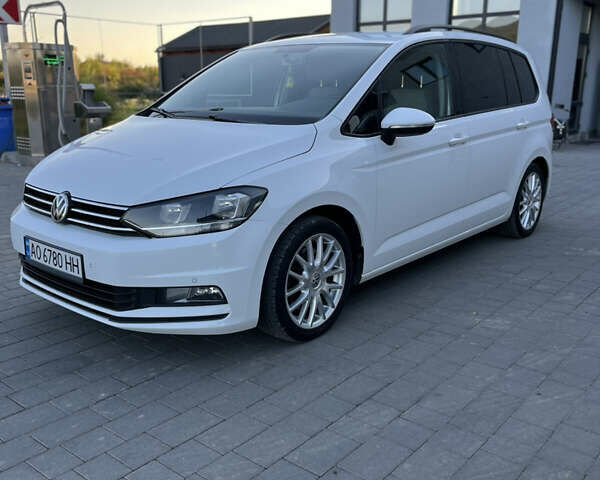 Белый Фольксваген Туран, объемом двигателя 1.97 л и пробегом 268 тыс. км за 14300 $, фото 17 на Automoto.ua