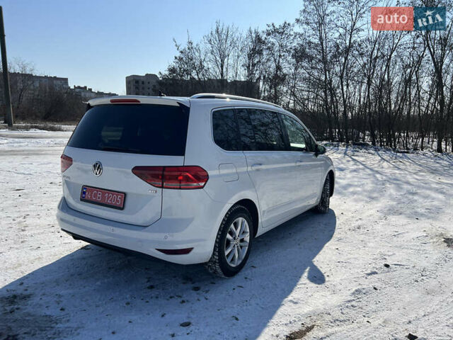 Білий Фольксваген Туран, об'ємом двигуна 1.6 л та пробігом 217 тис. км за 15500 $, фото 6 на Automoto.ua