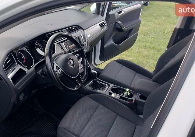 Белый Фольксваген Туран, объемом двигателя 1.97 л и пробегом 313 тыс. км за 13999 $, фото 31 на Automoto.ua