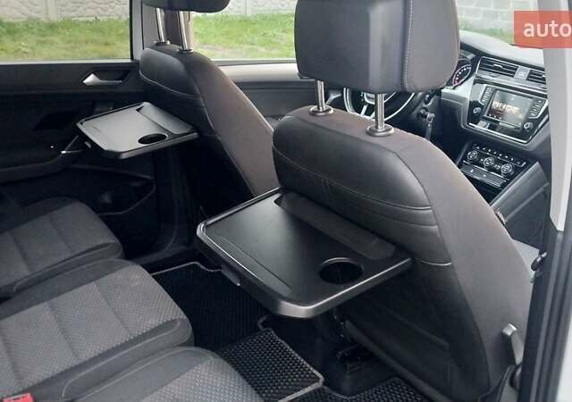 Белый Фольксваген Туран, объемом двигателя 1.97 л и пробегом 313 тыс. км за 13999 $, фото 18 на Automoto.ua