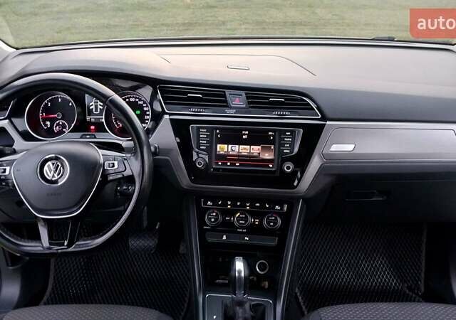 Белый Фольксваген Туран, объемом двигателя 1.97 л и пробегом 313 тыс. км за 13999 $, фото 27 на Automoto.ua