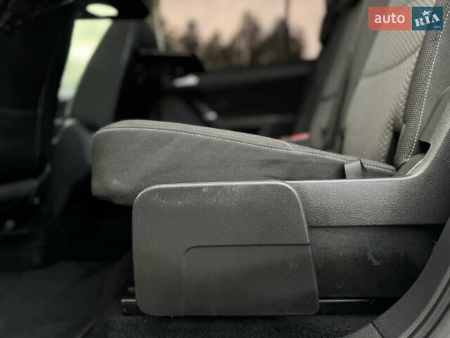 Белый Фольксваген Туран, объемом двигателя 1.97 л и пробегом 199 тыс. км за 15800 $, фото 68 на Automoto.ua