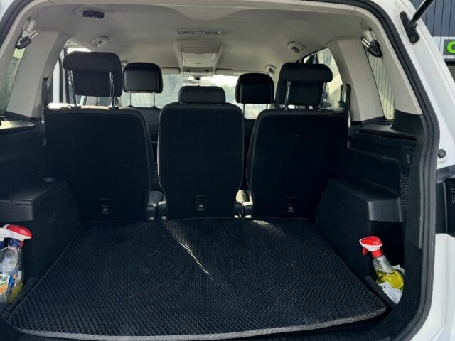 Белый Фольксваген Туран, объемом двигателя 2 л и пробегом 310 тыс. км за 14200 $, фото 14 на Automoto.ua