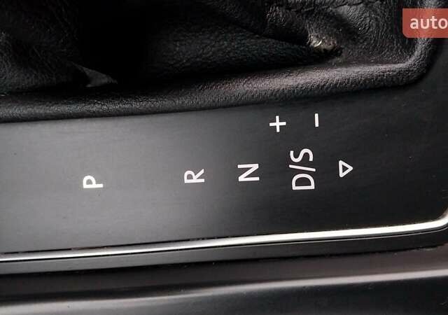 Белый Фольксваген Туран, объемом двигателя 1.97 л и пробегом 313 тыс. км за 13999 $, фото 33 на Automoto.ua