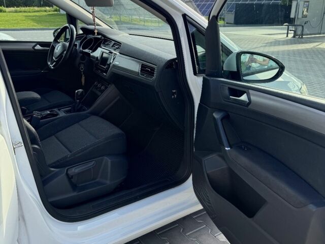 Белый Фольксваген Туран, объемом двигателя 2 л и пробегом 310 тыс. км за 14200 $, фото 7 на Automoto.ua