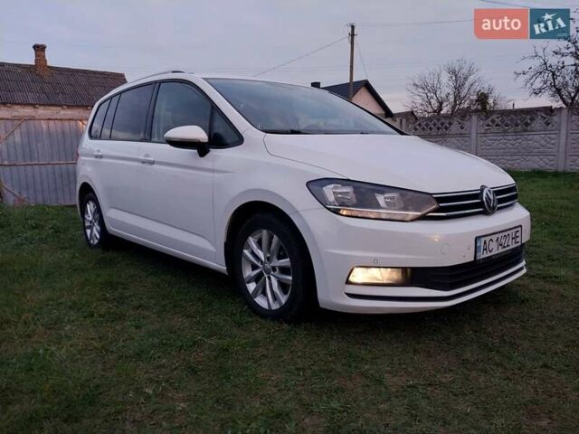 Белый Фольксваген Туран, объемом двигателя 1.97 л и пробегом 313 тыс. км за 13999 $, фото 16 на Automoto.ua