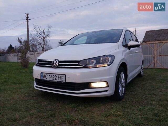 Белый Фольксваген Туран, объемом двигателя 1.97 л и пробегом 313 тыс. км за 13999 $, фото 6 на Automoto.ua