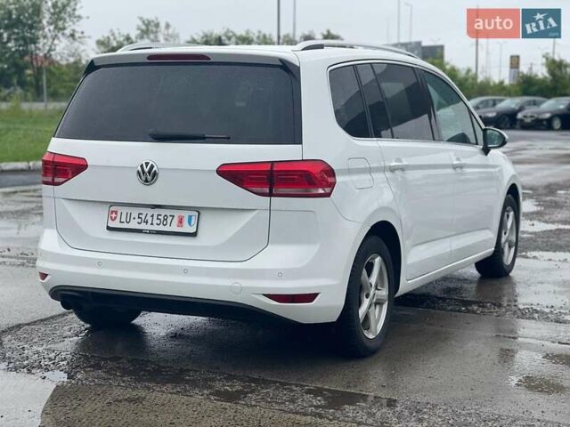 Белый Фольксваген Туран, объемом двигателя 1.4 л и пробегом 159 тыс. км за 15700 $, фото 11 на Automoto.ua