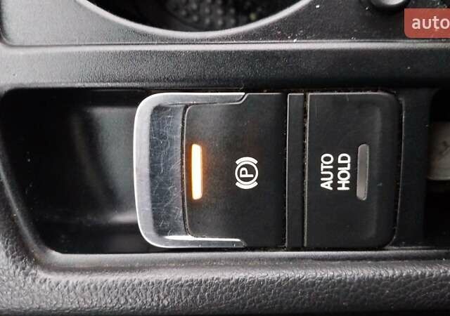 Белый Фольксваген Туран, объемом двигателя 1.97 л и пробегом 313 тыс. км за 13999 $, фото 50 на Automoto.ua