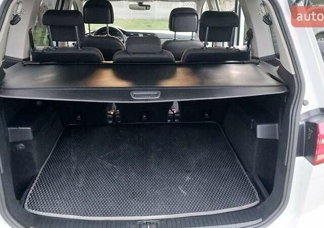 Белый Фольксваген Туран, объемом двигателя 1.97 л и пробегом 313 тыс. км за 13999 $, фото 21 на Automoto.ua