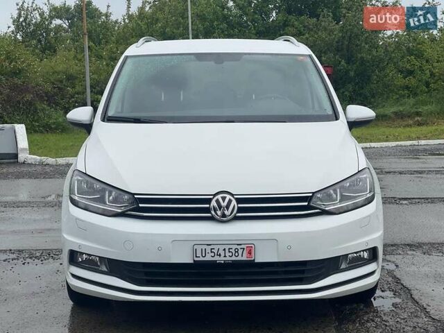 Белый Фольксваген Туран, объемом двигателя 1.4 л и пробегом 159 тыс. км за 15700 $, фото 5 на Automoto.ua