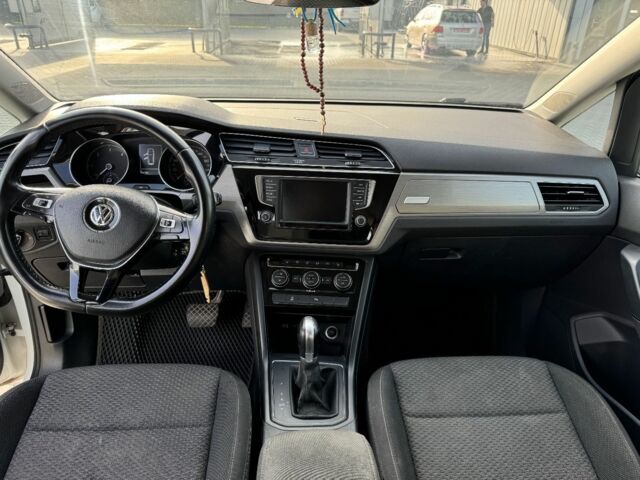 Белый Фольксваген Туран, объемом двигателя 2 л и пробегом 310 тыс. км за 14200 $, фото 13 на Automoto.ua