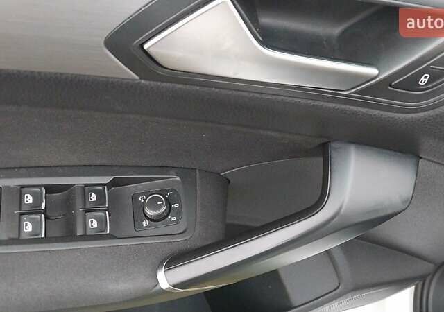 Белый Фольксваген Туран, объемом двигателя 1.97 л и пробегом 313 тыс. км за 13999 $, фото 26 на Automoto.ua