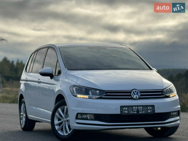 Белый Фольксваген Туран, объемом двигателя 1.97 л и пробегом 199 тыс. км за 15800 $, фото 12 на Automoto.ua