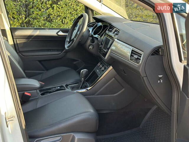 Білий Фольксваген Туран, об'ємом двигуна 1.97 л та пробігом 205 тис. км за 15000 $, фото 9 на Automoto.ua