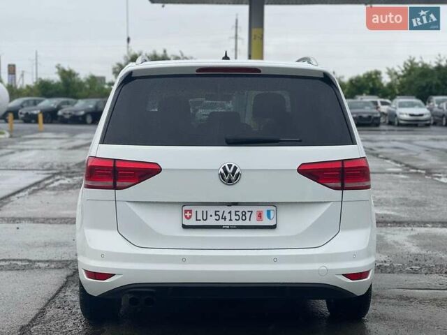 Белый Фольксваген Туран, объемом двигателя 1.4 л и пробегом 159 тыс. км за 15700 $, фото 9 на Automoto.ua
