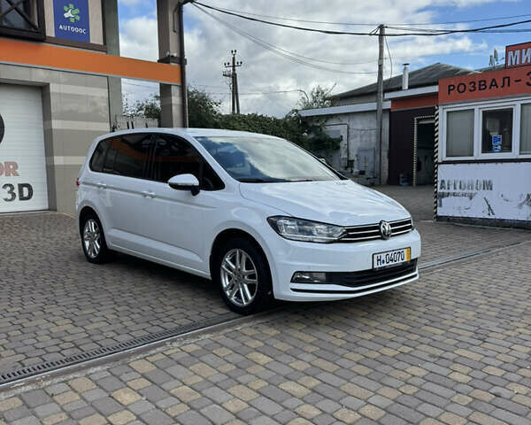 Білий Фольксваген Туран, об'ємом двигуна 2 л та пробігом 265 тис. км за 14700 $, фото 2 на Automoto.ua
