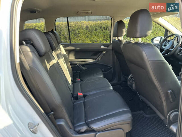 Білий Фольксваген Туран, об'ємом двигуна 1.97 л та пробігом 205 тис. км за 15000 $, фото 11 на Automoto.ua