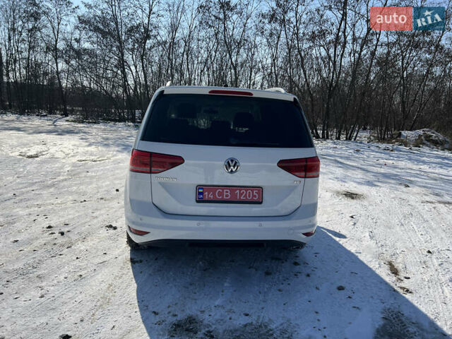 Білий Фольксваген Туран, об'ємом двигуна 1.6 л та пробігом 217 тис. км за 15500 $, фото 5 на Automoto.ua