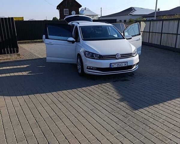 Білий Фольксваген Туран, об'ємом двигуна 1.6 л та пробігом 250 тис. км за 13500 $, фото 8 на Automoto.ua