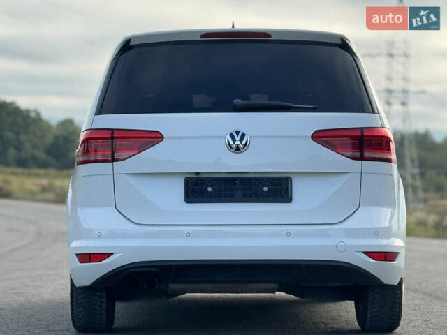 Белый Фольксваген Туран, объемом двигателя 1.97 л и пробегом 199 тыс. км за 15800 $, фото 30 на Automoto.ua