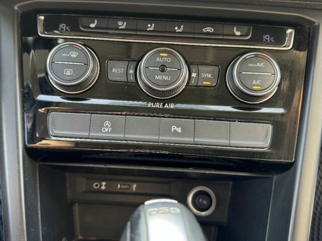 Белый Фольксваген Туран, объемом двигателя 2 л и пробегом 310 тыс. км за 14200 $, фото 21 на Automoto.ua