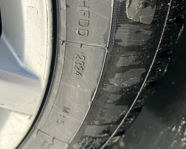 Білий Фольксваген Туран, об'ємом двигуна 1.6 л та пробігом 217 тис. км за 15500 $, фото 24 на Automoto.ua