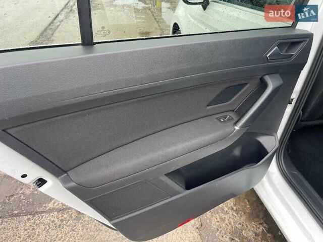 Белый Фольксваген Туран, объемом двигателя 1.4 л и пробегом 159 тыс. км за 15700 $, фото 36 на Automoto.ua