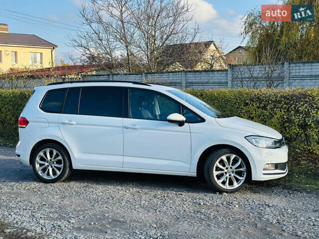 Білий Фольксваген Туран, об'ємом двигуна 1.97 л та пробігом 205 тис. км за 15000 $, фото 2 на Automoto.ua