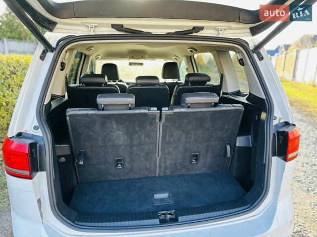 Білий Фольксваген Туран, об'ємом двигуна 1.97 л та пробігом 205 тис. км за 15000 $, фото 5 на Automoto.ua