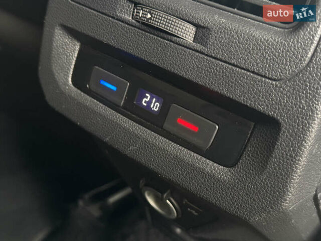 Белый Фольксваген Туран, объемом двигателя 1.97 л и пробегом 199 тыс. км за 15800 $, фото 59 на Automoto.ua