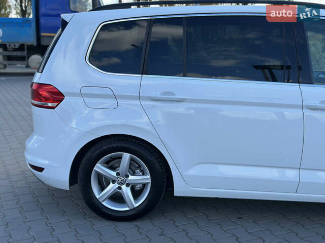 Белый Фольксваген Туран, объемом двигателя 1.6 л и пробегом 189 тыс. км за 15999 $, фото 9 на Automoto.ua