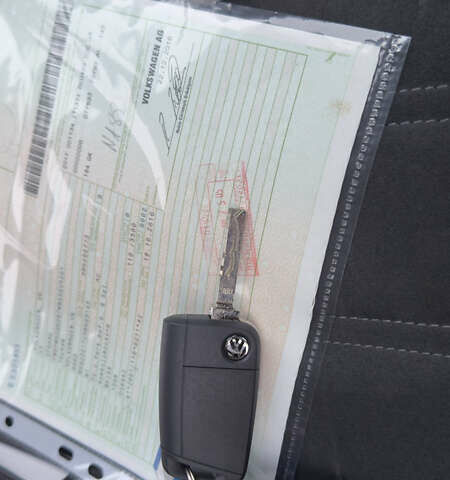 Белый Фольксваген Туран, объемом двигателя 1.97 л и пробегом 232 тыс. км за 16600 $, фото 67 на Automoto.ua