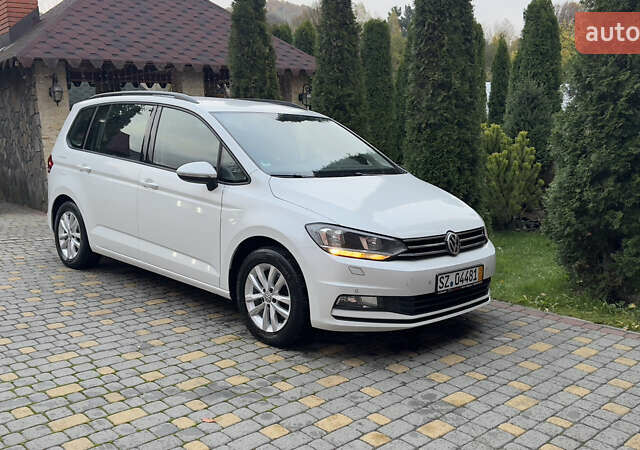 Белый Фольксваген Туран, объемом двигателя 1.97 л и пробегом 232 тыс. км за 16600 $, фото 16 на Automoto.ua