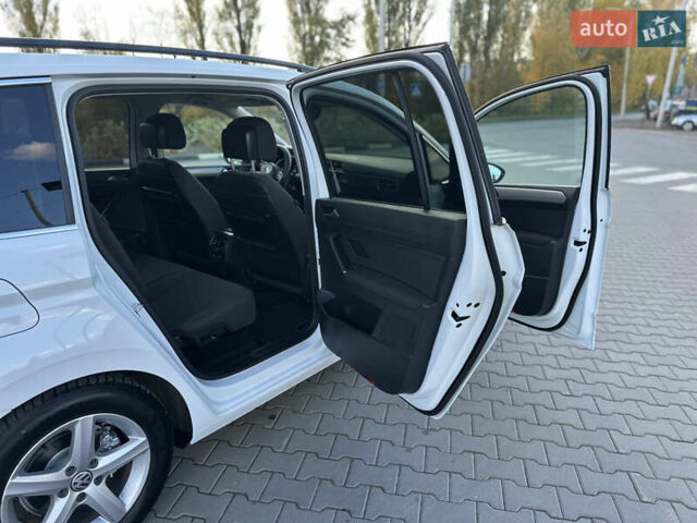 Фольксваген Туран 2017 у Хмельницькому на Automoto.ua Білий Фольксваген Туран, об'ємом двигуна 1.6 л та пробігом 189 тис. км за 15550 $, фото 56 на Automoto.ua