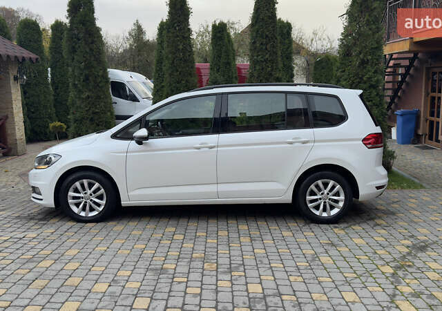 Белый Фольксваген Туран, объемом двигателя 1.97 л и пробегом 232 тыс. км за 16600 $, фото 5 на Automoto.ua