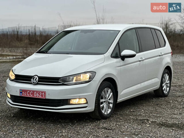Белый Фольксваген Туран, объемом двигателя 1.6 л и пробегом 252 тыс. км за 14000 $, фото 3 на Automoto.ua