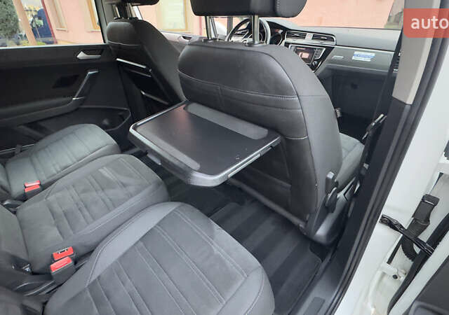 Белый Фольксваген Туран, объемом двигателя 1.97 л и пробегом 232 тыс. км за 16600 $, фото 51 на Automoto.ua