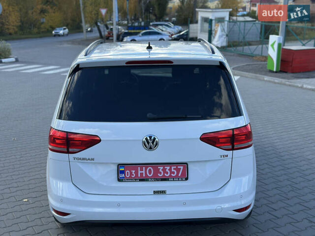 Фольксваген Туран 2017 у Хмельницькому на Automoto.ua Білий Фольксваген Туран, об'ємом двигуна 1.6 л та пробігом 189 тис. км за 15550 $, фото 13 на Automoto.ua