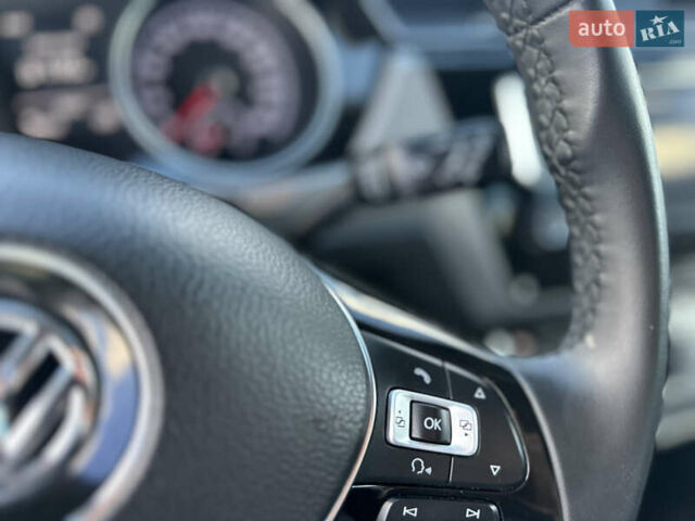 Фольксваген Туран 2017 у Хмельницькому на Automoto.ua Білий Фольксваген Туран, об'ємом двигуна 1.6 л та пробігом 189 тис. км за 15550 $, фото 32 на Automoto.ua