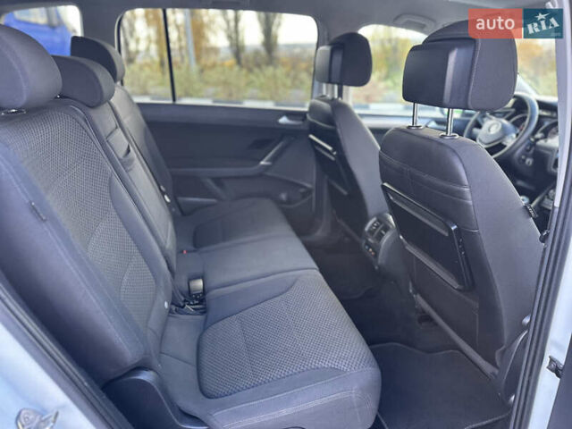 Белый Фольксваген Туран, объемом двигателя 1.6 л и пробегом 189 тыс. км за 15999 $, фото 43 на Automoto.ua